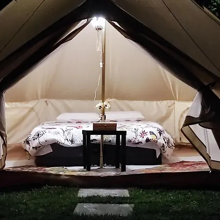 Friendsland Luxury tent *